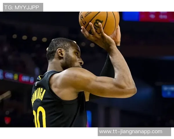 国王队仍追求库明加承诺薪资超2万并保留球员选项