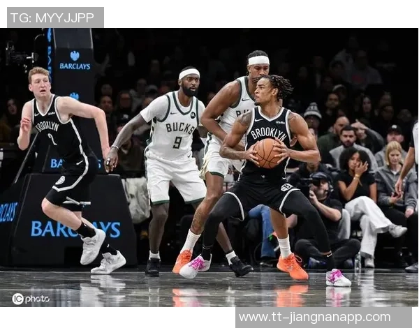 篮网进攻火力全开小波特与小火车联手展现杰明实力